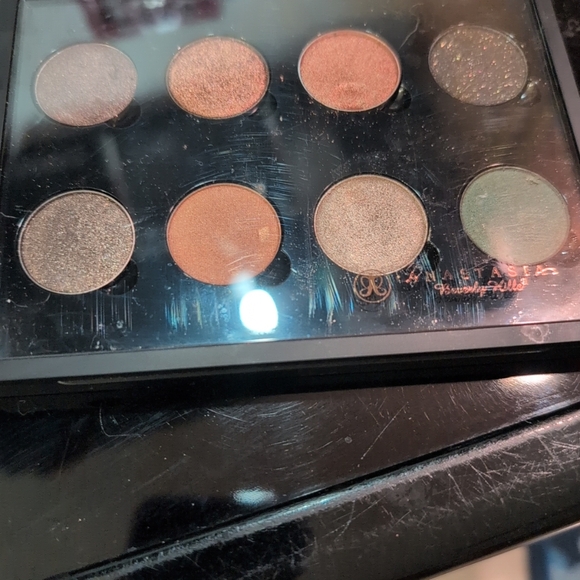 Urban Decay Magnetic Single Shadow Case 8 Shades Rare Htf Discontinued Colors. - Picture 7 of 7